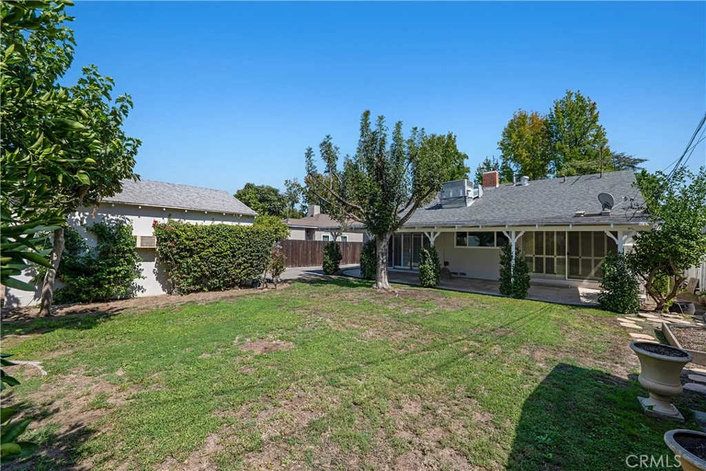 6015 Sunnyslope Ave, Van Nuys, CA 91401