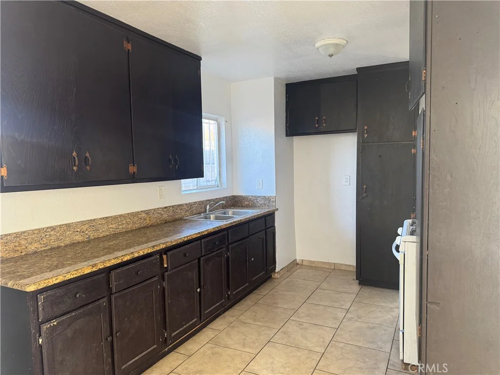Additional image 17 of 1111 W 93rd St, Los Angeles, CA 90044