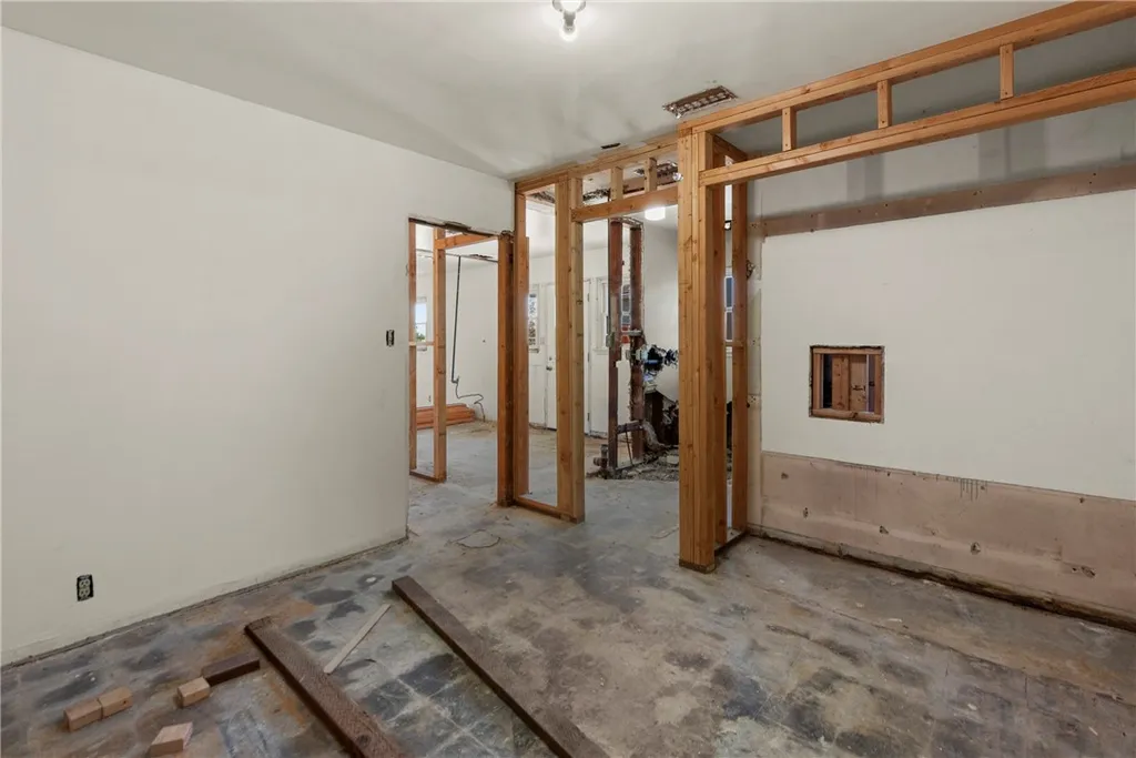 Additional image 21 of 1344 N Parish Pl, Burbank, CA 91506