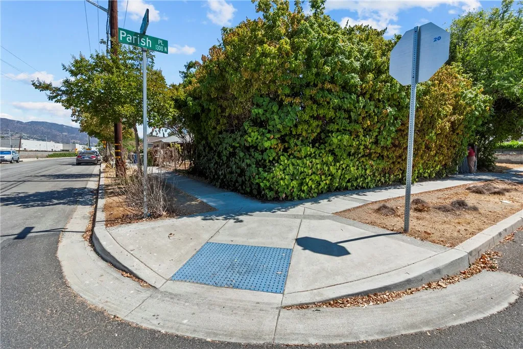 Additional image 33 of 1344 N Parish Pl, Burbank, CA 91506