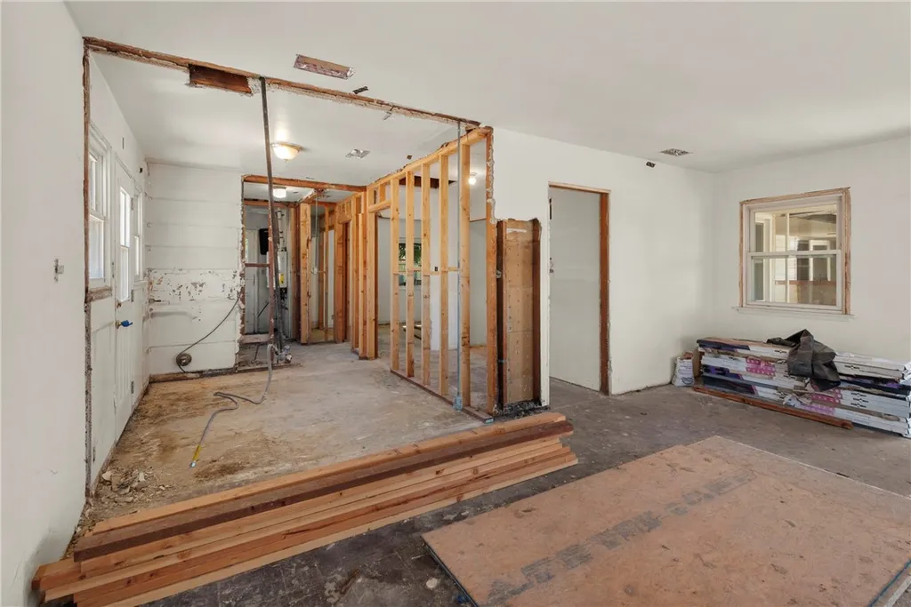 Additional image 19 of 1344 N Parish Pl, Burbank, CA 91506