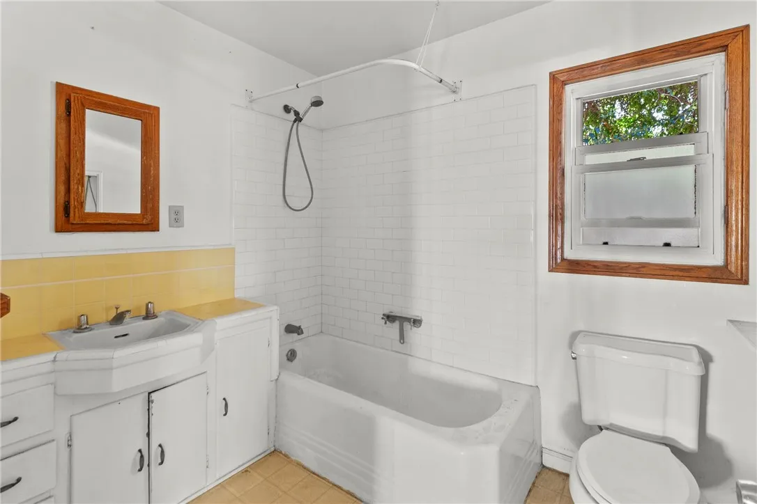 Additional image 47 of 1344 N Parish Pl, Burbank, CA 91506