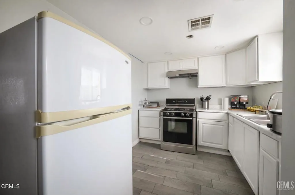 Additional image 7 of 818 Decatur St, Bakersfield, CA 93308