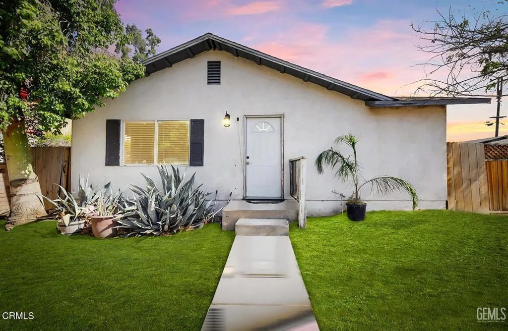 Additional image 2 of 818 Decatur St, Bakersfield, CA 93308