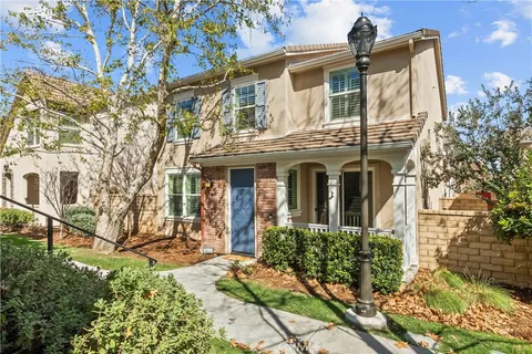 28257 N Via Sonata Drive, Valencia, CA MLS: SR25037418