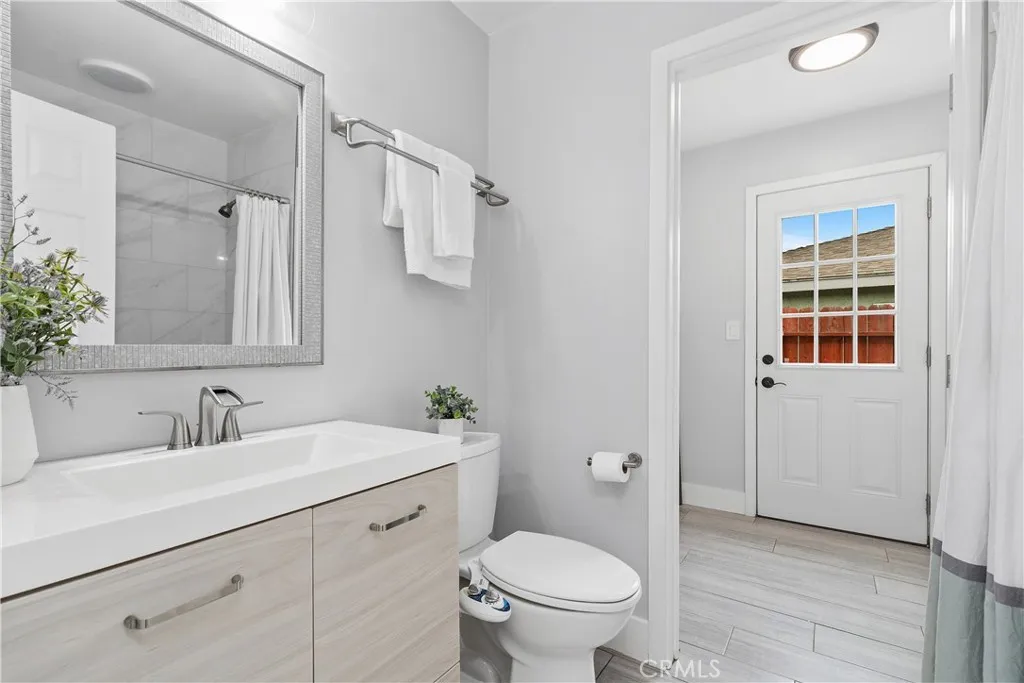 Additional image 71 of 1131 E St. James Ave, Orange, CA 92865