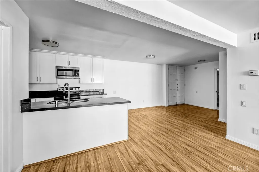 Additional image 61 of 5334 Lindley Avenue Unit 319, Encino, CA 91316