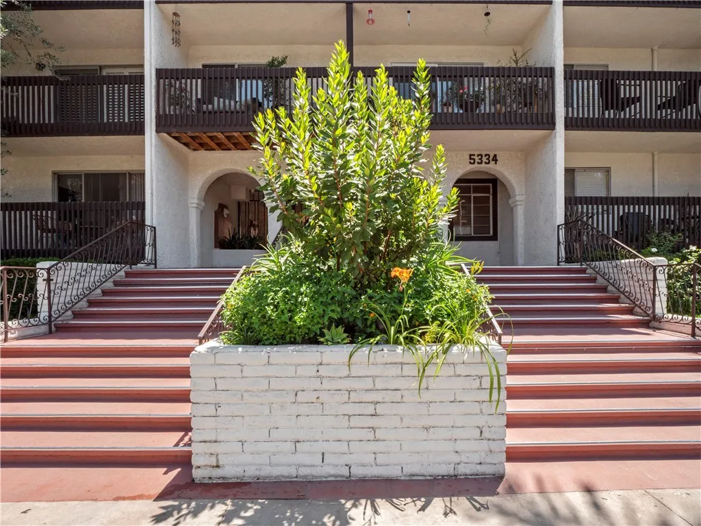 Additional image 99 of 5334 Lindley Avenue Unit 319, Encino, CA 91316