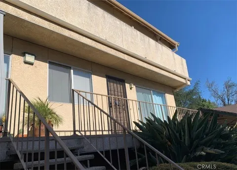 10215 Variel Avenue Unit 14, Chatsworth, CA MLS: SB25093441
