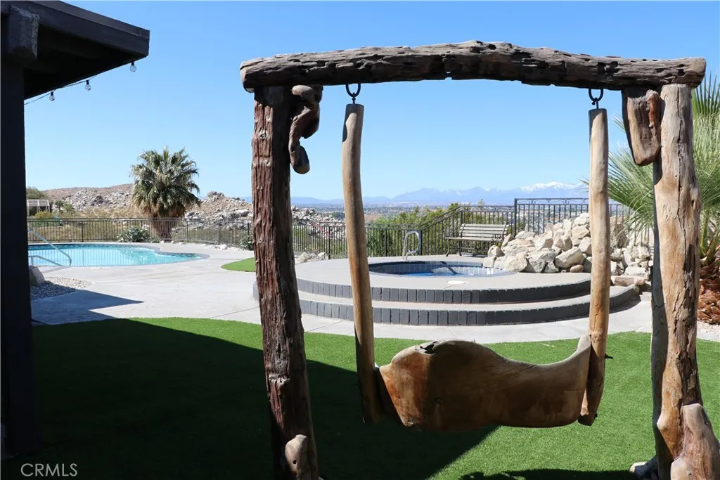 Additional image 71 of 16324 Crown Valley Dr, Apple Valley, CA 92307