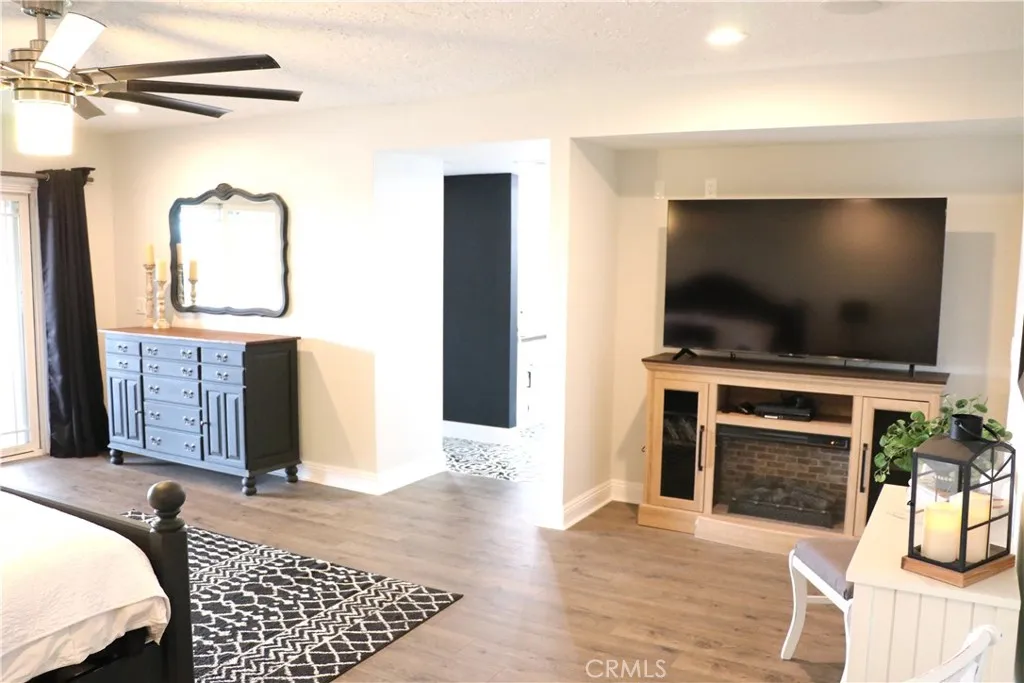 Additional image 131 of 16324 Crown Valley Dr, Apple Valley, CA 92307