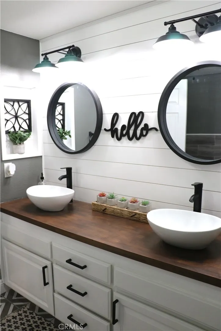 Additional image 120 of 16324 Crown Valley Dr, Apple Valley, CA 92307