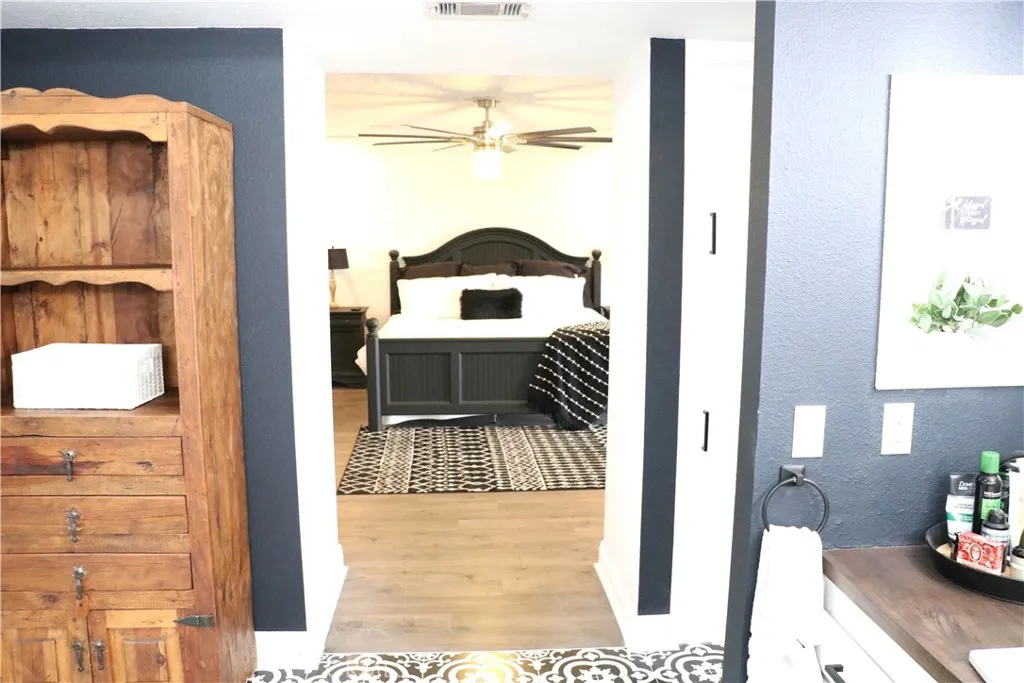 Additional image 59 of 16324 Crown Valley Dr, Apple Valley, CA 92307