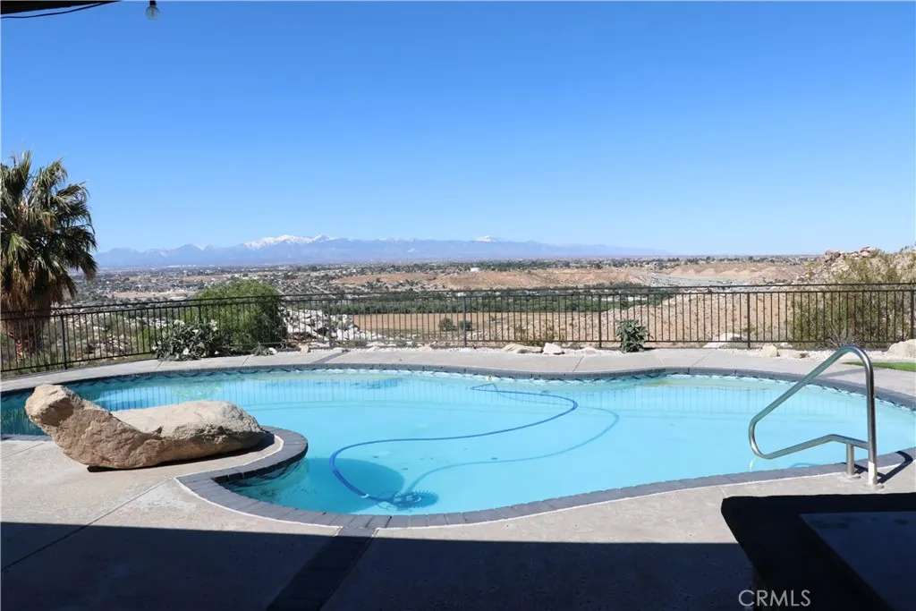 Additional image 69 of 16324 Crown Valley Dr, Apple Valley, CA 92307