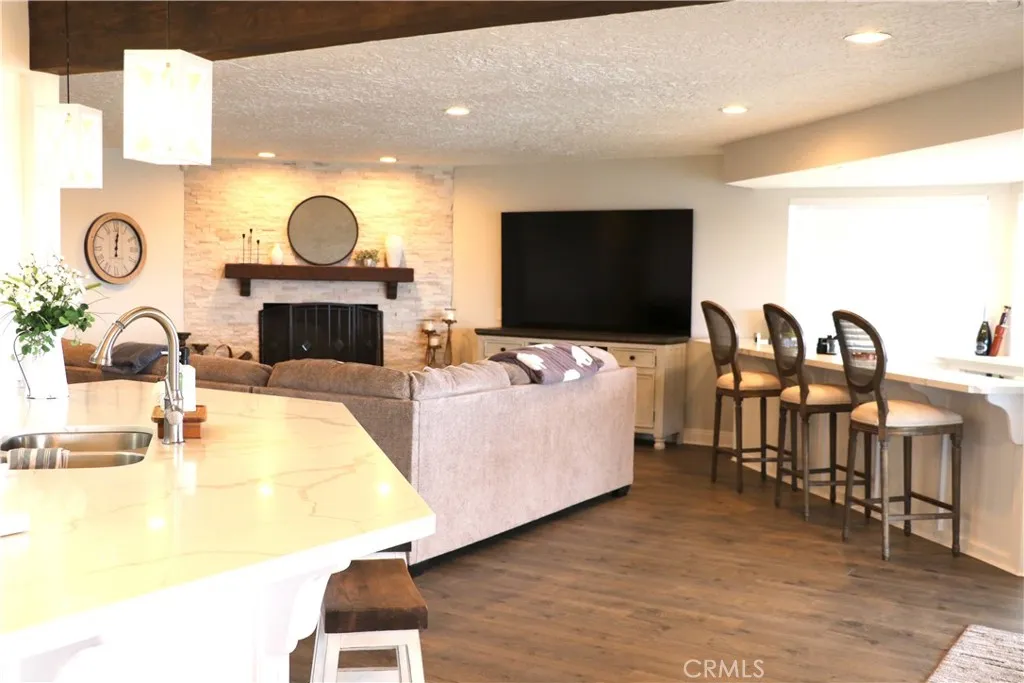 Additional image 110 of 16324 Crown Valley Dr, Apple Valley, CA 92307