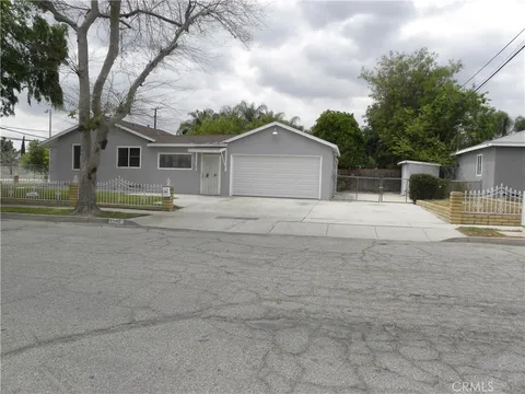 1208 Blackstone Avenue, San Bernardino, CA MLS: PW25091910