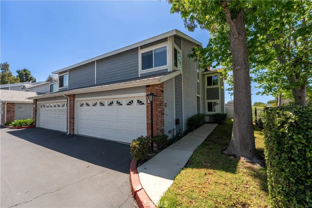 Additional image 3 of 939 W 19th St Unit A1, Costa Mesa, CA 92627