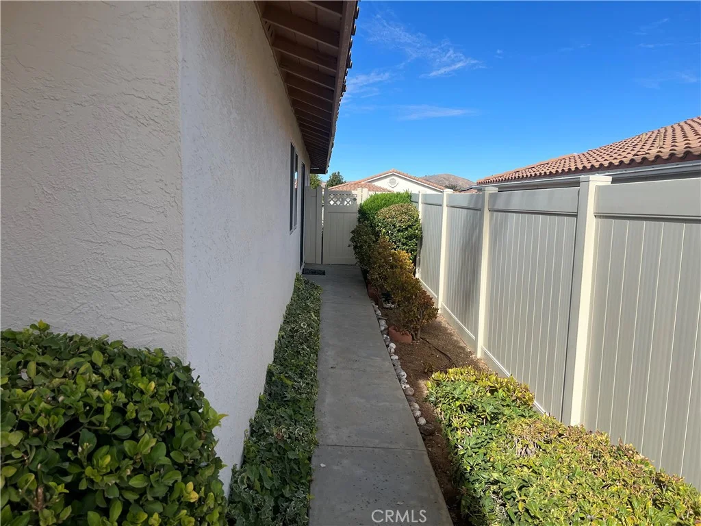28132 Calle Casera, Romoland, CA 92585