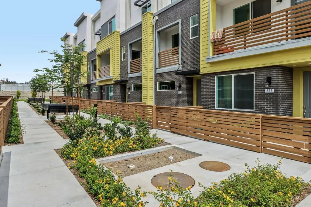 Additional image 31 of 533 Sandstone Court, El Cajon, CA 92020