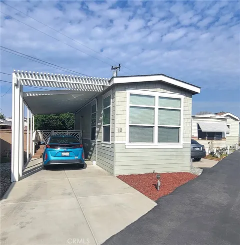 2103 W 245th Street Unit 10, Lomita, CA MLS: OC25037896