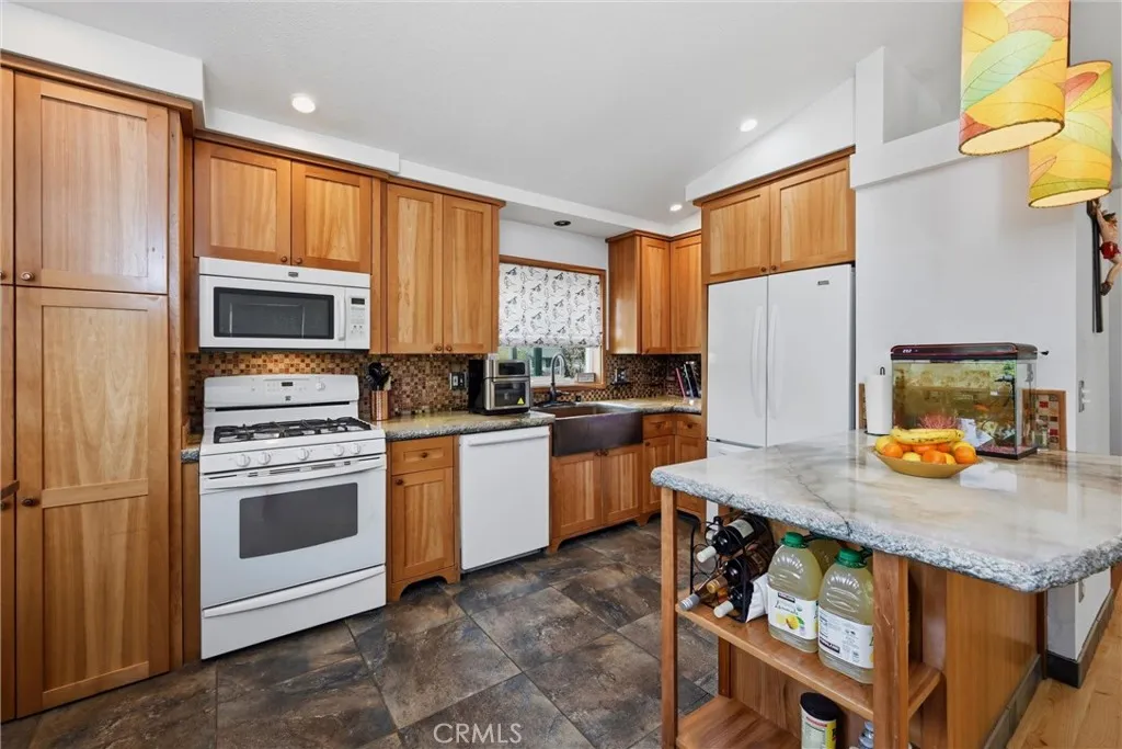 Additional image 4 of 10313 Walnut Way, Kelseyville, CA 95451