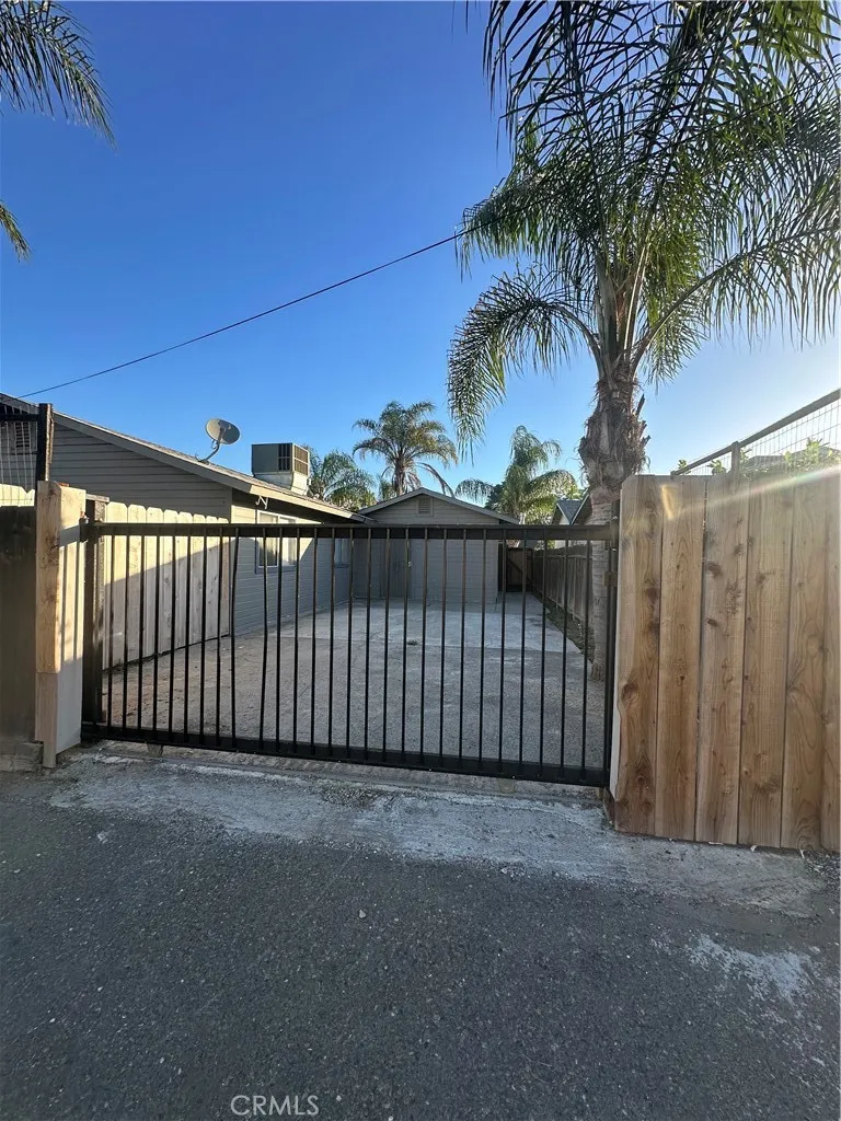Additional image 55 of 268 E 10th Street, Merced, CA 95341