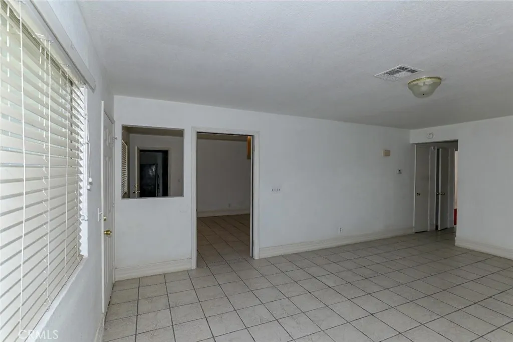 Additional image 35 of 268 E 10th Street, Merced, CA 95341