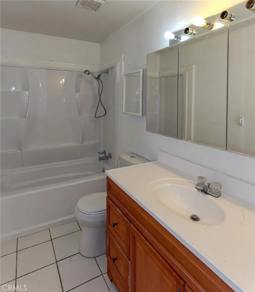 Additional image 40 of 268 E 10th Street, Merced, CA 95341