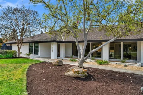 3275 W Minarets Avenue, Fresno, CA MLS: FR25067313