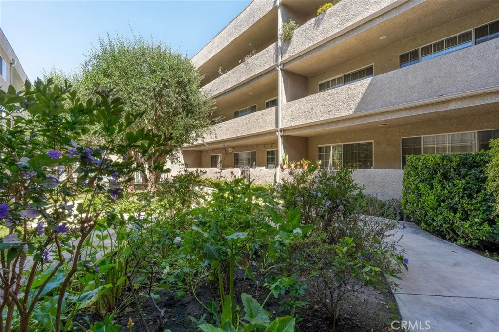 Additional image 5 of 4647 Willis Ave, Sherman Oaks, CA 91403
