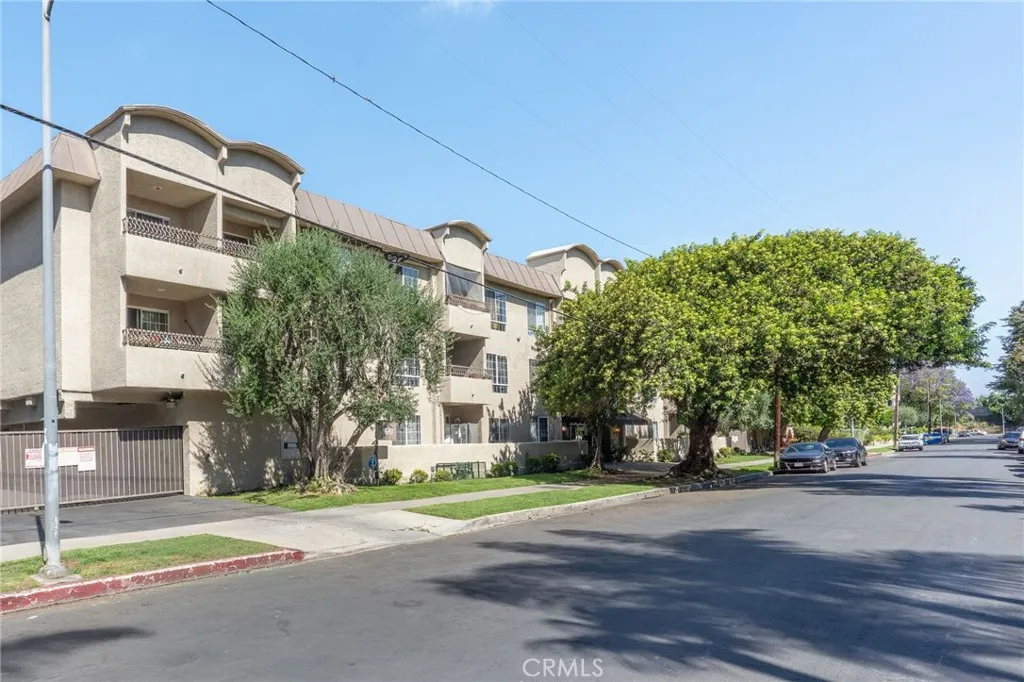 Additional image 40 of 4647 Willis Ave, Sherman Oaks, CA 91403