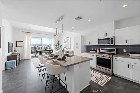4140 Glencoe Avenue Unit 603, Marina Del Rey, CA MLS: SB25077364