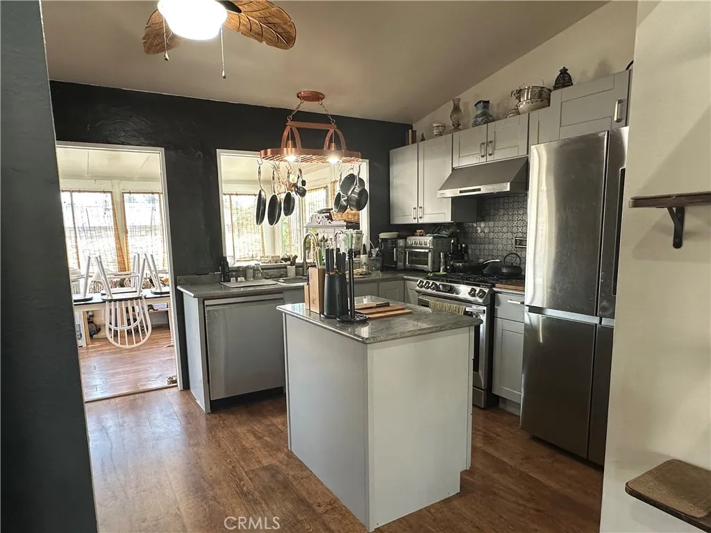 Additional image 3 of 14634 Stanford St., Moorpark, CA 93021