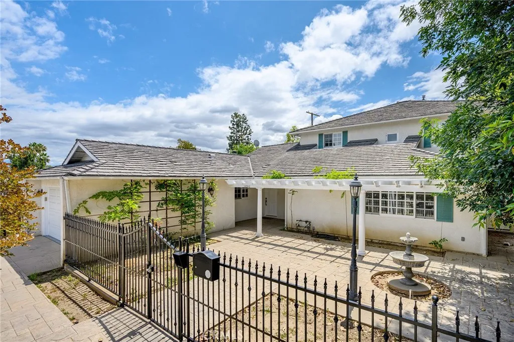 16942 Kinzie St, Northridge, CA 91343