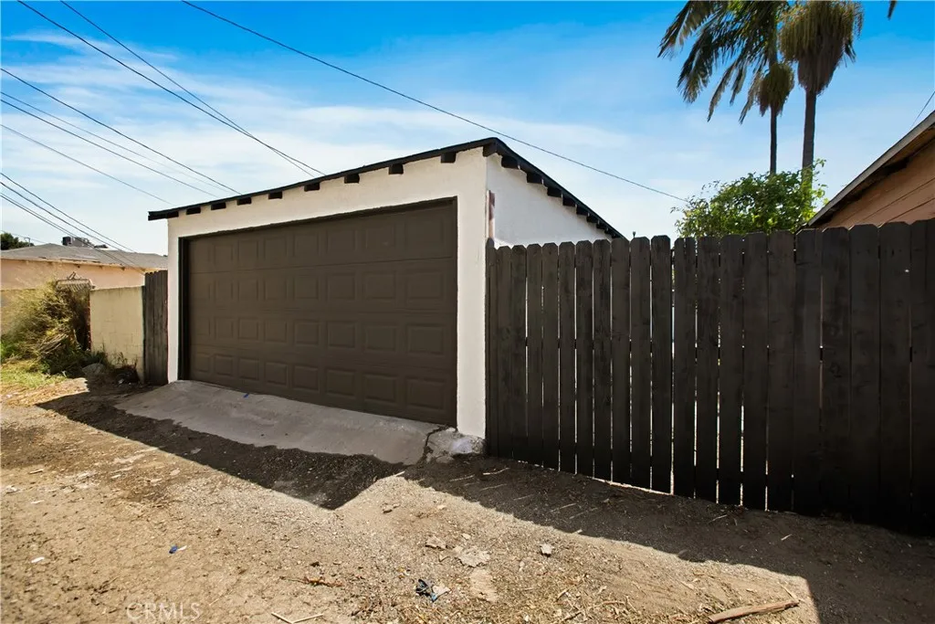 Additional image 23 of 1547 W 60th Place, Los Angeles, CA 90047