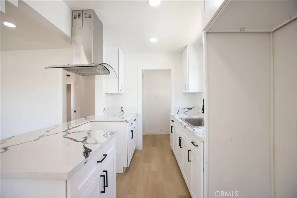 Additional image 34 of 1547 W 60th Place, Los Angeles, CA 90047
