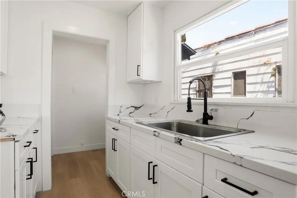 Additional image 10 of 1547 W 60th Place, Los Angeles, CA 90047
