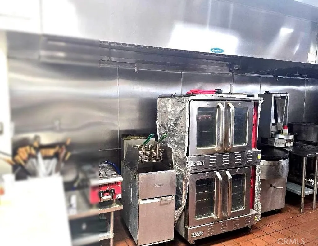 Additional image 10 of 1331 S Lone Hill Ave, Glendora, CA 91740