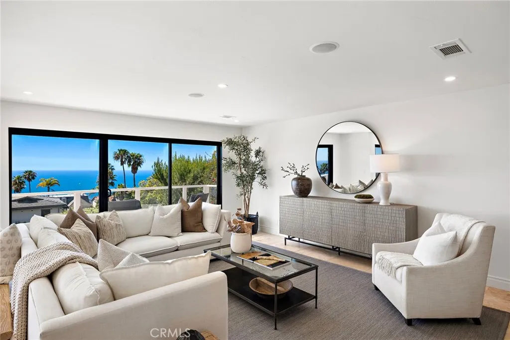 Additional image 54 of 725 Balboa Avenue, Laguna Beach, CA 92651