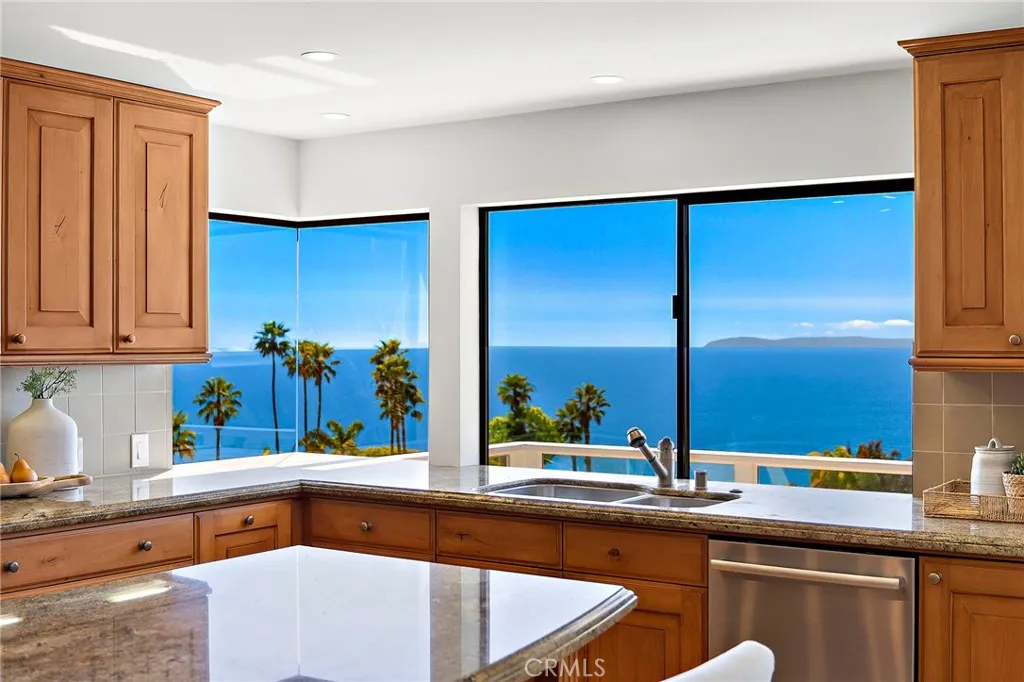 Additional image 15 of 725 Balboa Avenue, Laguna Beach, CA 92651