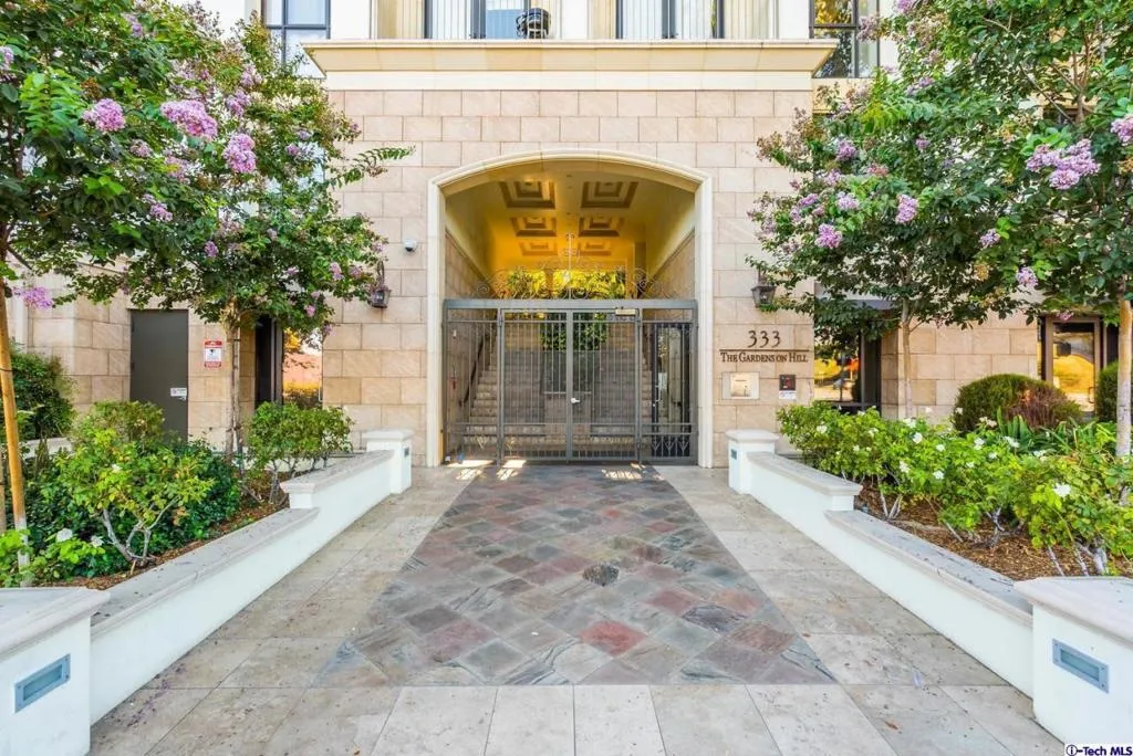 333 N Hill Avenue Unit 402, Pasadena, CA 91106