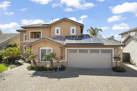 2041 Indiana Drive, Oxnard, CA MLS: V1-29092
