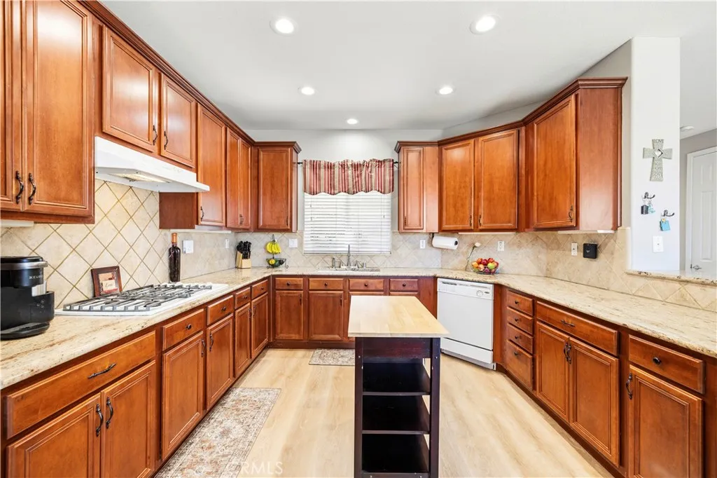 Additional image 58 of 20019 Christopher Ln, Saugus, CA 91350