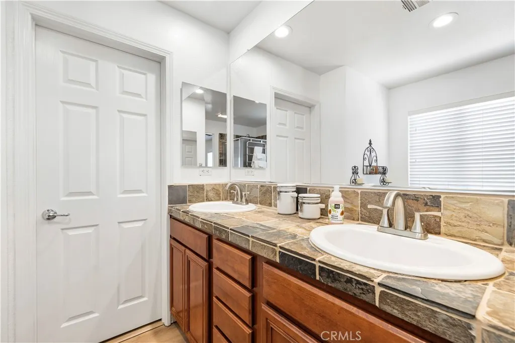 Additional image 70 of 20019 Christopher Ln, Saugus, CA 91350