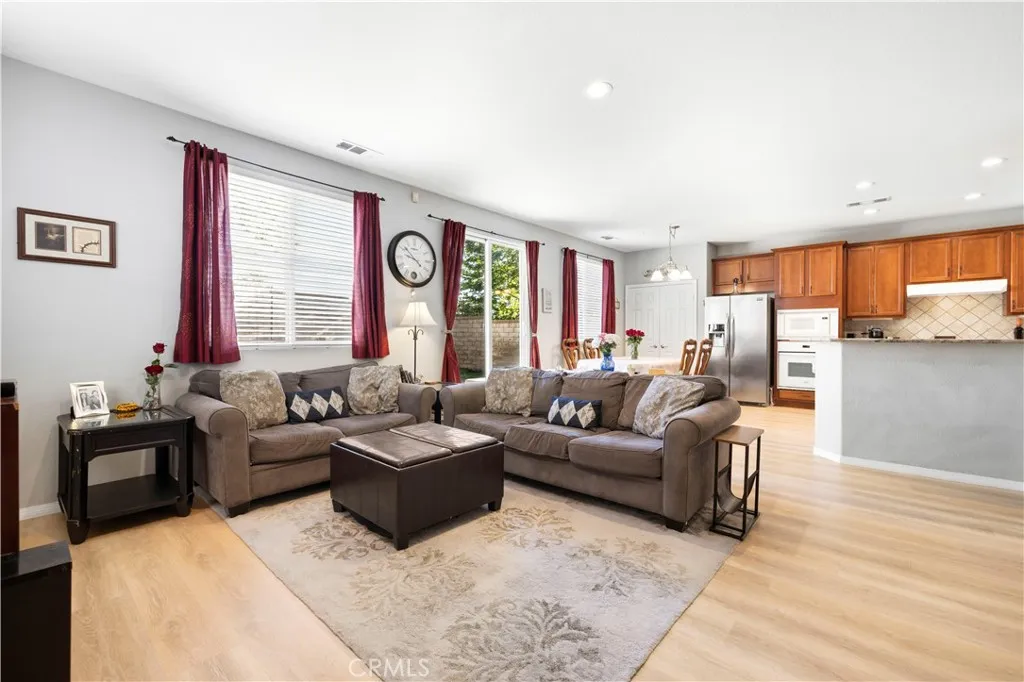 Additional image 7 of 20019 Christopher Ln, Saugus, CA 91350