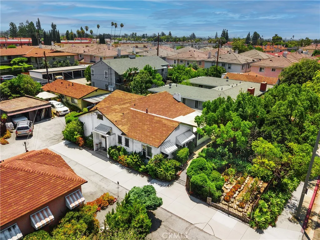 826 Sunset Blvd  