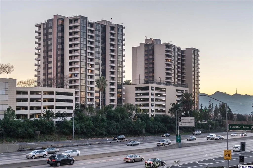 343 E Pioneer Drive Unit 802, Glendale, CA 91203