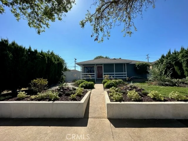3717 Cherry Ave, Long Beach, CA 90807 photo 2