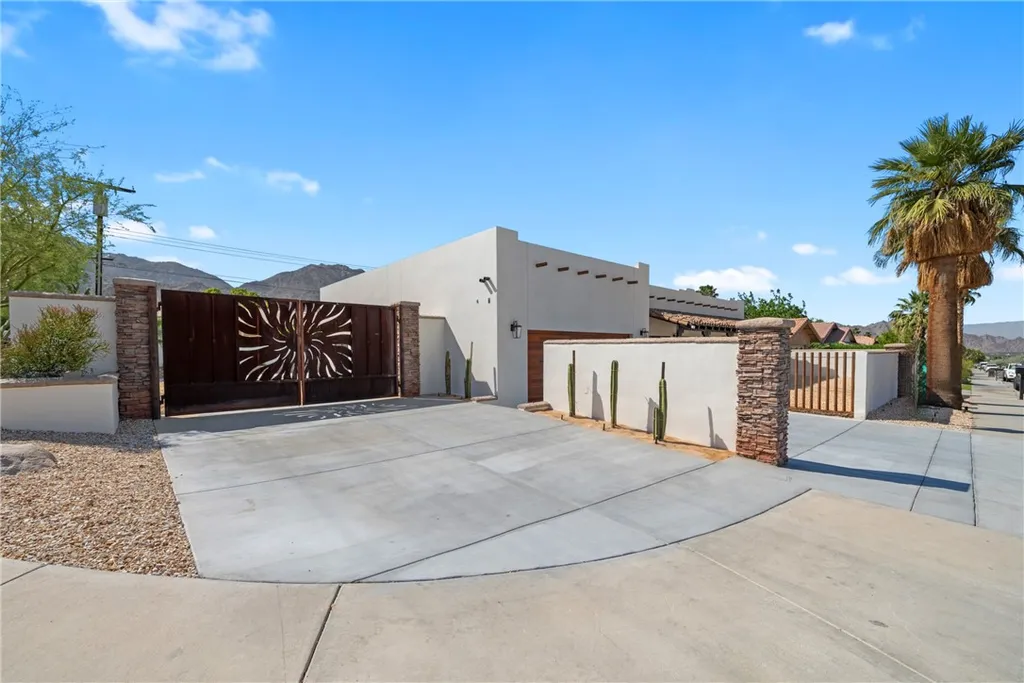 Additional image 15 of 54217 Eisenhower Dr, La Quinta, CA 92253