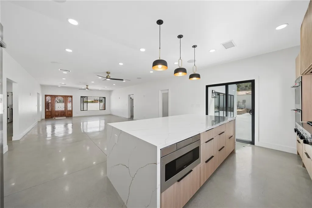 Additional image 28 of 54217 Eisenhower Dr, La Quinta, CA 92253